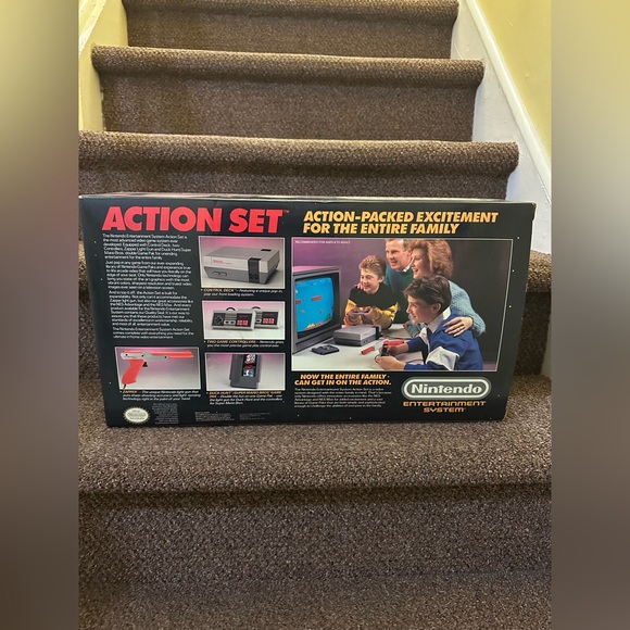 Nintendo Entertainment System Action NES Styrofoam included box only - Picture 2 of 10